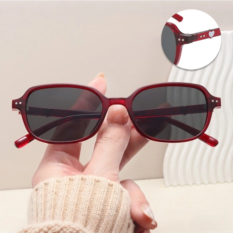 

Fashionable Square Frame Sunglasses Unisex Unique Heart-shaped Eyewear Decorative Feet UV400 Outdoor UV-Protective Shade
