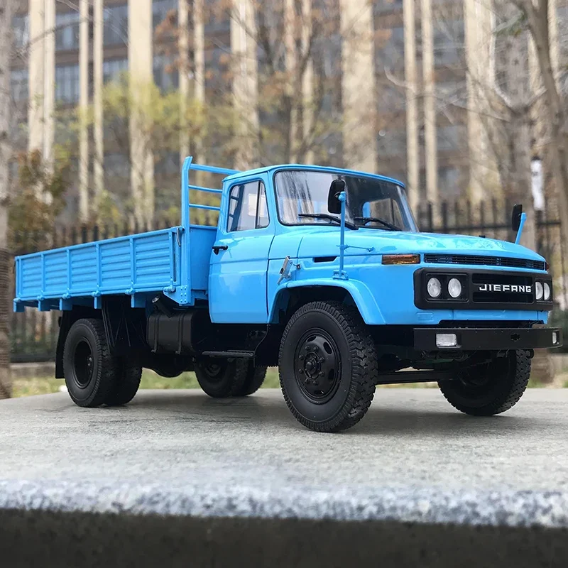 Die Casting 1:24 Scale Liberated CA141 Engineering Truck Simulation Alloy Car Model Collection Ornaments Souvenir Adult Toy Gift