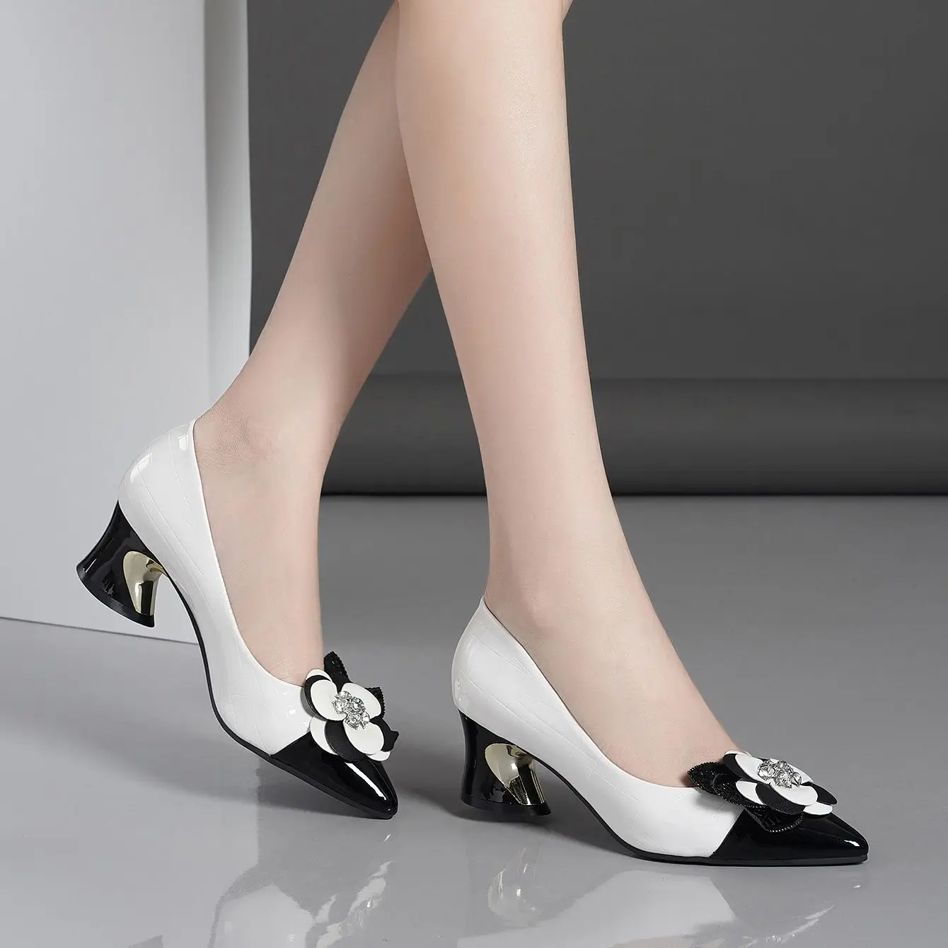 Pointy Flower Rhinestone delicate fashion high-heeled shallow-mouthed single shoes