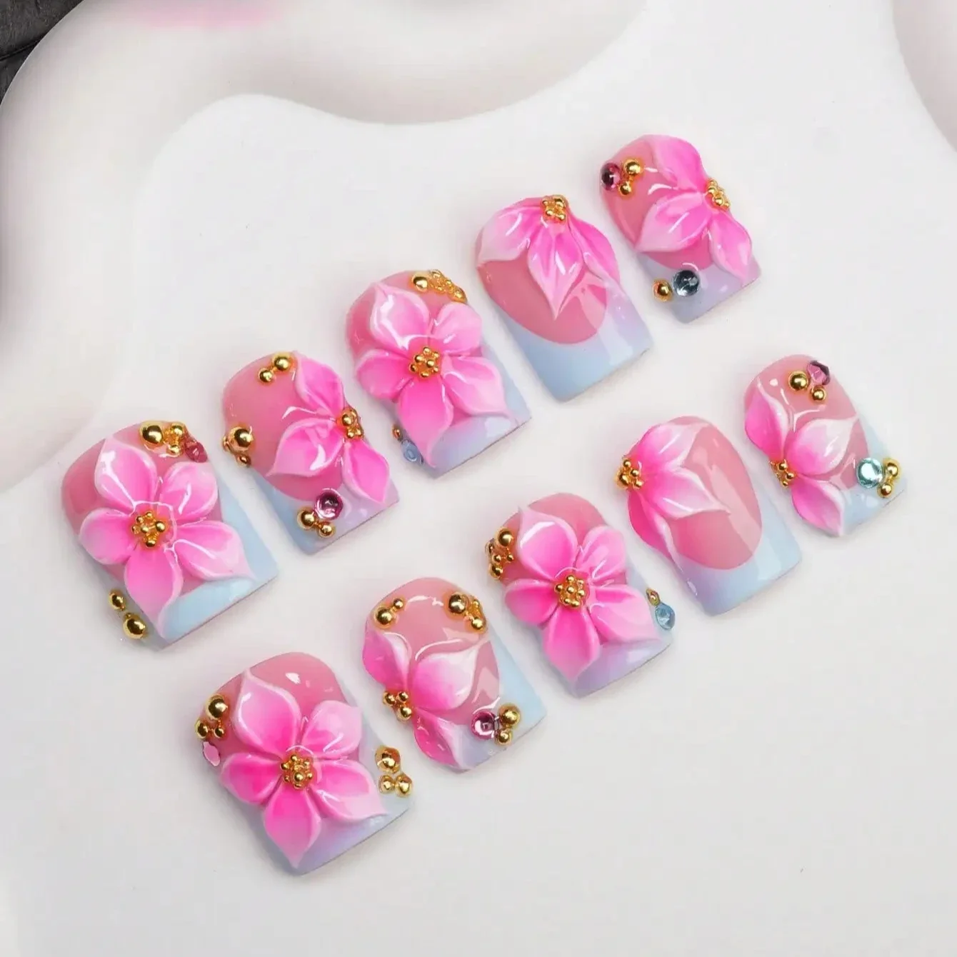 

10pcs Square Shaped Handmade Nail Tips, Y2K Baddie Style, Nude & Blue Color With French Edge, Carved Patterns, Steel Beads, Bubble Pearls Design, Handcrafted Wearable Nails, Suitable For Women And Girls, Glitter Nails For Party, Wedding, Daily Wear, Inclu