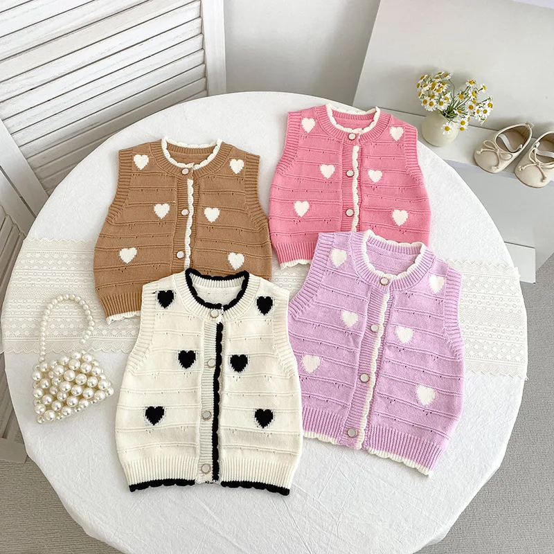 

2025 New Autumn Winter Baby Girl Knit Cardigan Vest Cute Heart Pattern Casual Outerwear 0-24 Months Warm Cotton Sweater Top=