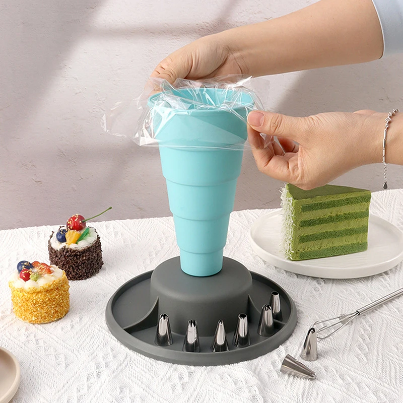 Retractable Piping Bags Rack Pastry Bags Holder For Easy Filling Icing Piping Bags Stand Nozzle Decorating Tips Stand