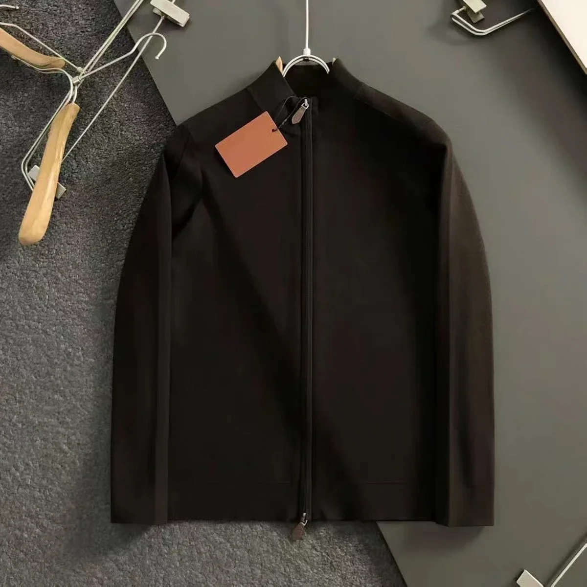 

LP Итальянский шерстяной жаккардовый вязаный свитер с воротником-стойкой