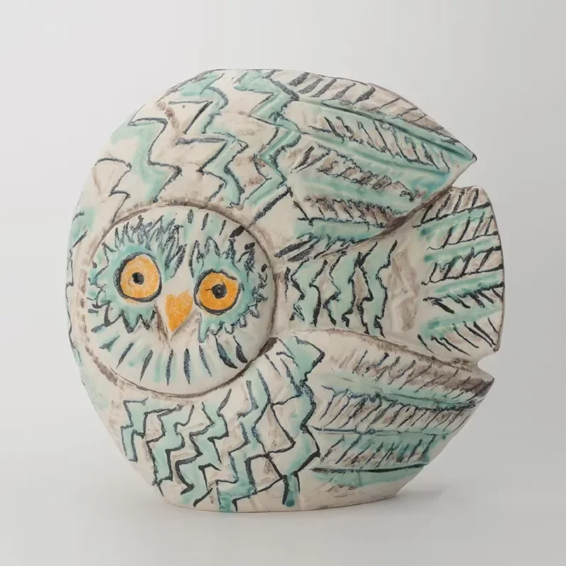 Wholesale Abstract Decoration Home Decoration Dining Table Vase Handmade Clay Ornament Ceramic Vase for Decoration