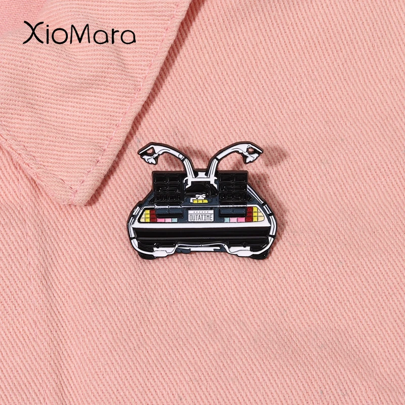 Back To The Future Enamel Pin Cartoon OUTATIME Racing Car  Brooches On Backpack Clothes Lapel Pin Gift For Friend Jewelry