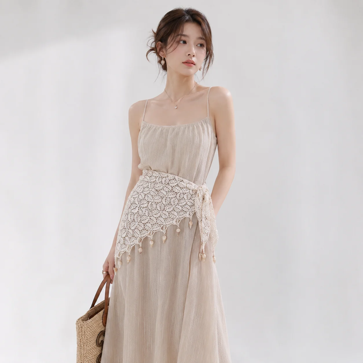 Countryside Tassel Knitted Triangle Scarf for Women Exotic Crochet Flower Scarves Fart Curtain Jeans Waist Seal Layered Skirt