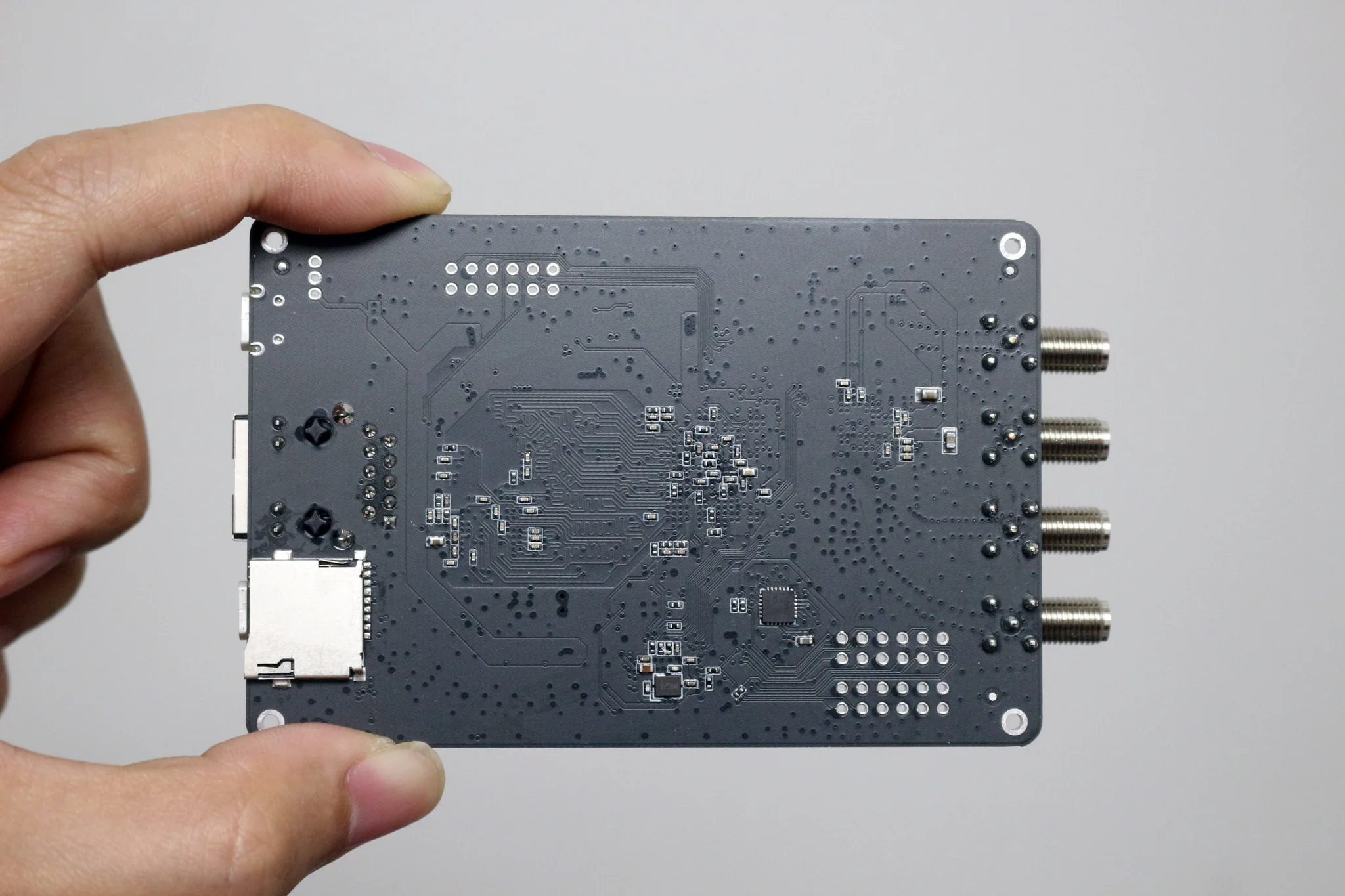 1 قطعة جديد بلوتو + SDR AD9363 2T2R راديو
