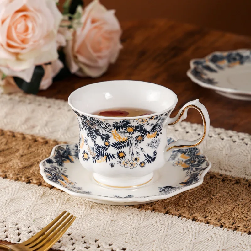 

DSA retro blue and white Phnom Penh ceramic cup light luxury gold-painted coffee cup and saucer set exquisite niche afternoon