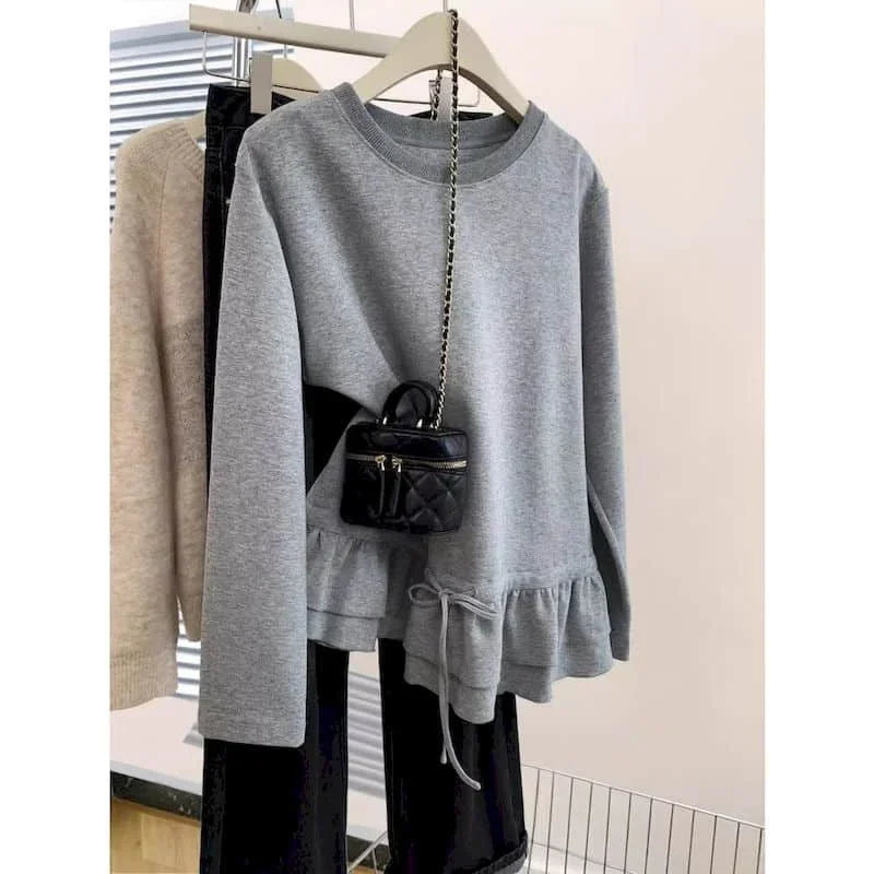 Pop Solid T-shirts For Women Elegant O-neck Lace Hem Design Tees Casual Korean Style Long Sleeved Aesthetic Vintage Clothes Tren