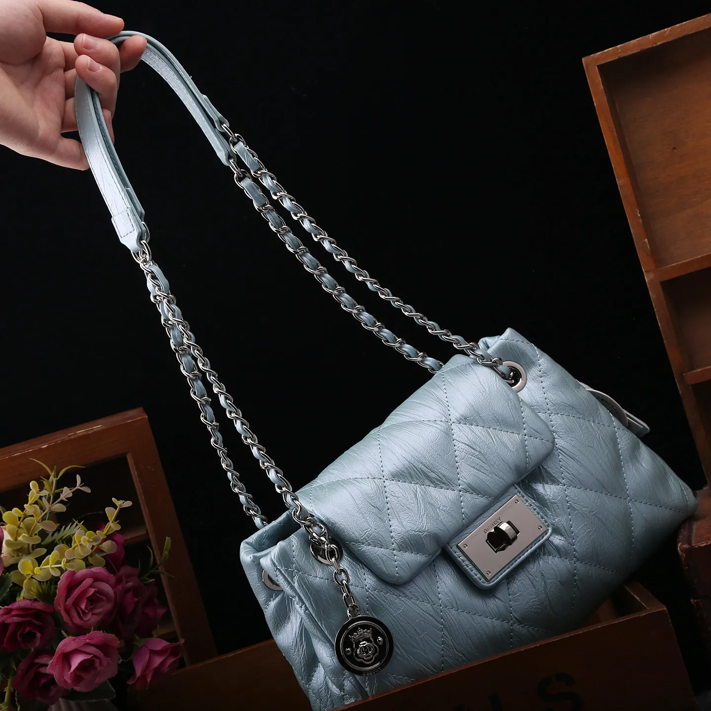 

Chic Elegant Leather Diaper Bag For Women Designer Large Capacity Tote Luxury Minimalist Vintage Classic Stylish Shoulder Bag