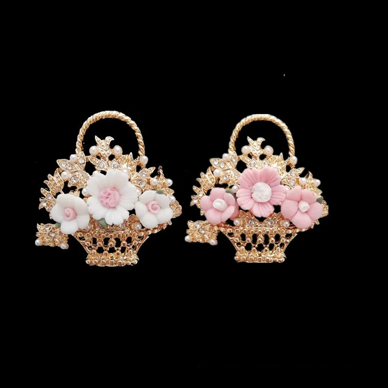 Cross border clothing accessories, flower chest flower pin, vintage pearl fresh flower basket soft ceramic brooch for women