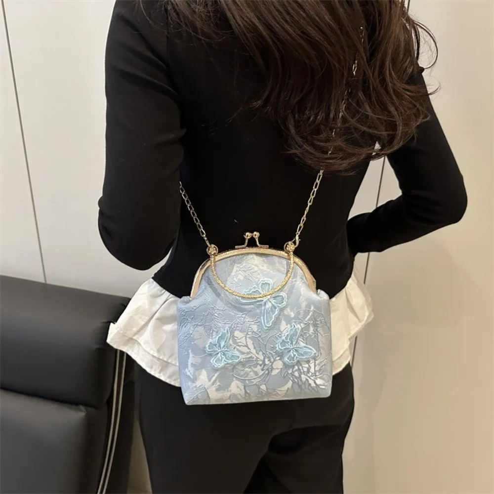 

Trendy Versatile Chinese Style Handbag Luxury Large Capacity Embroidered Purses Mesh Butterfly Polyester Cheongsam Bag Work