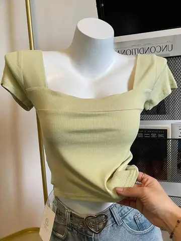 달콤하고 매운 반팔 티셔츠 여성 여름 스퀘어 칼라 슬리밍 뼈 노출 짧은 스타일 세련된 탑 달콤하고 매운 반팔 티셔츠 여성 여름 스퀘어 칼라 슬리밍 뼈 노출 짧은 스타일 세련된 탑