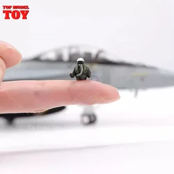 1/72 Scale Props Miniatures Fighter Pilot Sitting Posture Male Soldier Scene Accessories Model Fit Cars Vehicles Toys