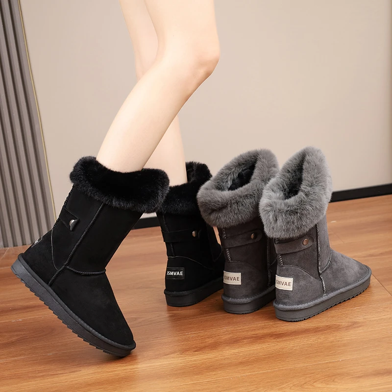 Boots Female 2024 Winter New Fashion Platform Snow Boots Women Solid Round Toed Warm Plush Cotten Shoes Size 42