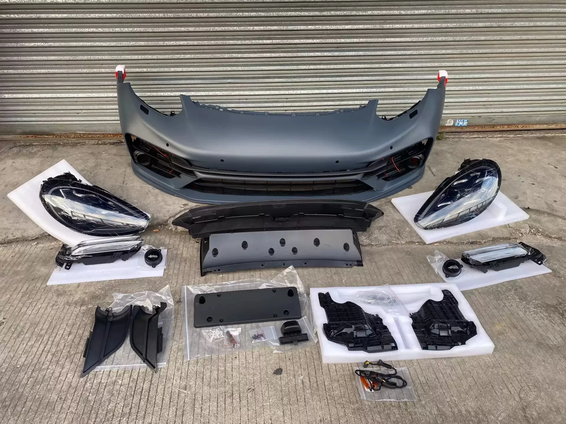 Car Body kit Front Rear bumper surround tail light for Porsche Panamera
