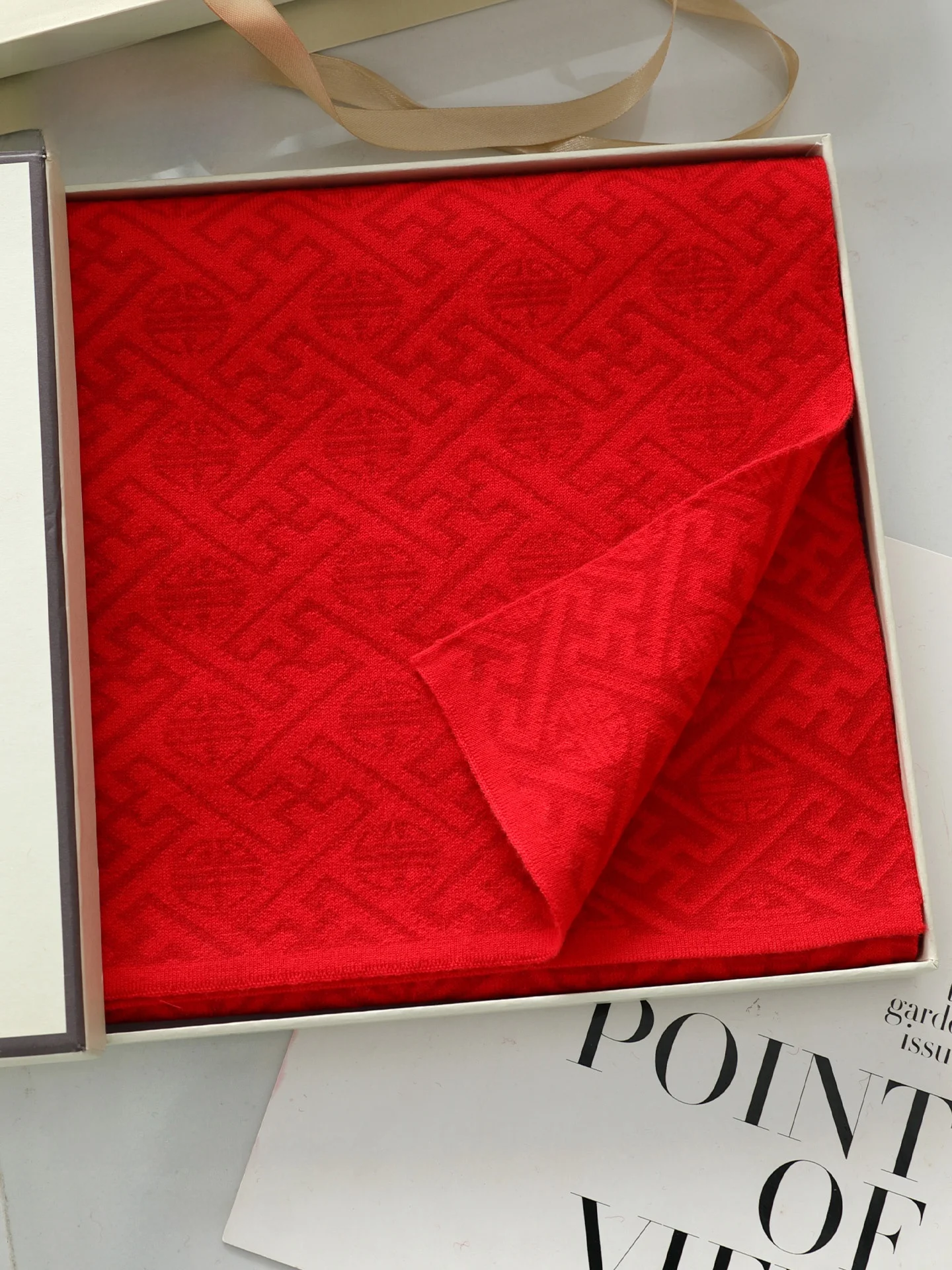 tucano-キツツキ-レッド-ウール-スカーフ-漢字「福」-冬-レディース-ファッション-アクセサリー-暖かい-幾何学模様-長方形