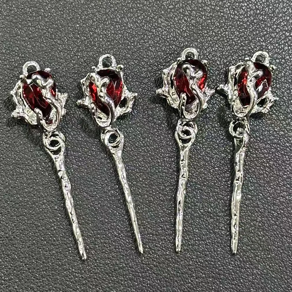 Simple and fashionable versatile rose pendant accessories, zinc alloy inlaid with ruby necklace materials