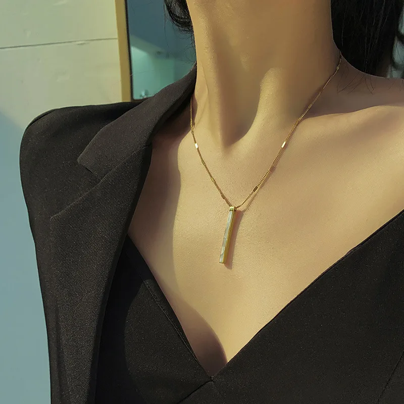 Luxury Jewelry for Women Korean Titanium Steel Chain Shell Long Pendant Necklace for Women Clavicle Chain Jewelry Gift Collares