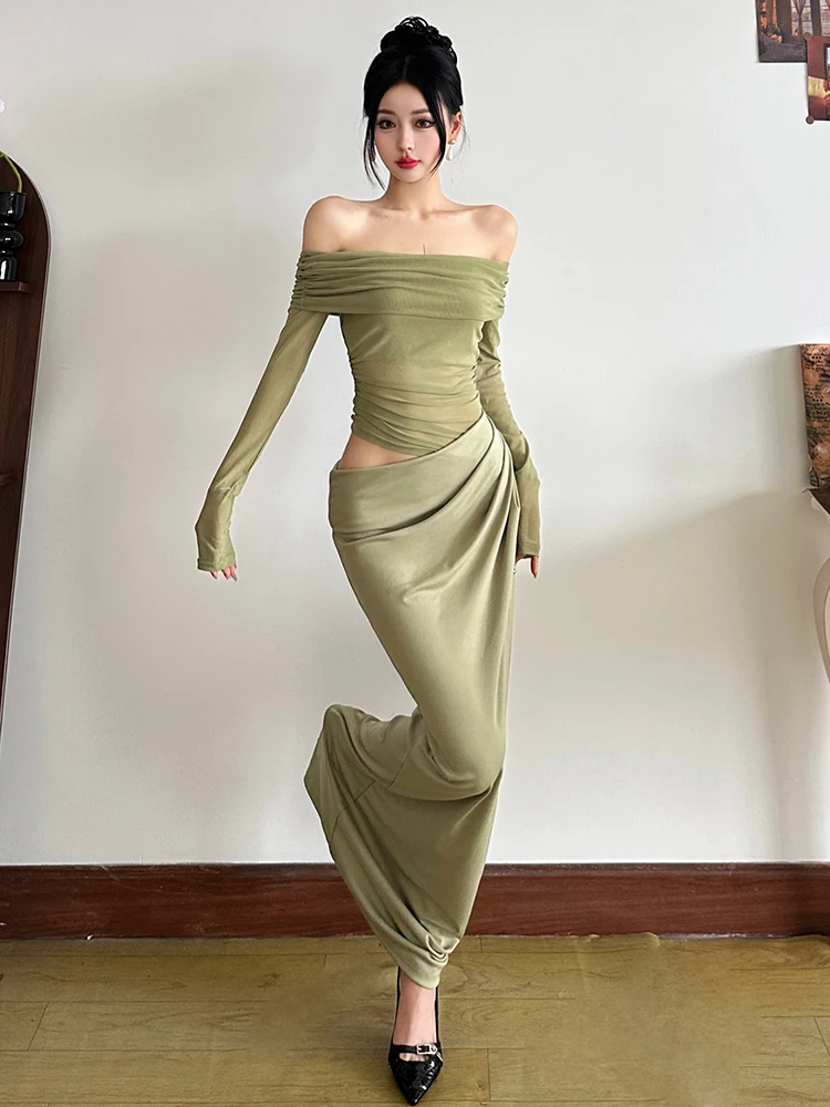 กระโปรงหนัง PU ปักลายดอกไม้ ดีไซน์เก๋ไก๋ ทรงเข้ารูป ช่วยพรางหุ่น  แบบไหล่เดียว จับจีบ  สำหรับผู้หญิง  เอวสูง  ยาว