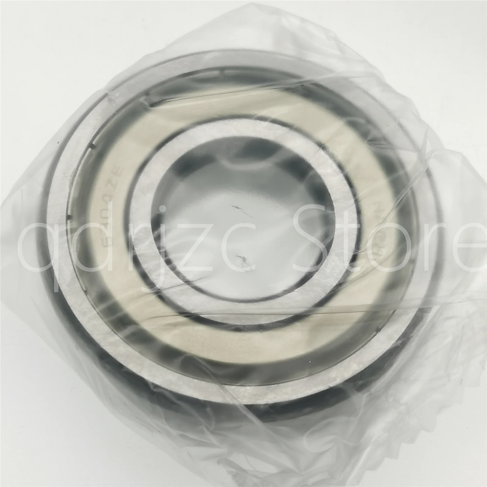 

радиальный шарикоподшипник 6304ZZECM 6304ZE = 6304ZZCM 6304-2Z 20 мм X 52 мм X 15 мм