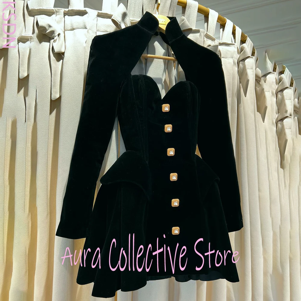 Luxe Fashion Black Velvet Mini Gown Chic Long Sleeve Cocktail Dress Keyhole Neck Gold Buttons for Party Evening Formal Wear