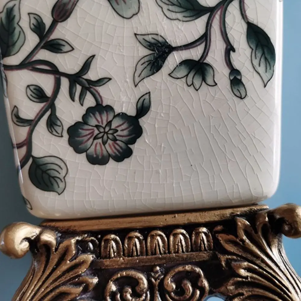 Keramik-Seifenspender im europäischen Vintage-Stil, Shampooflaschen mit Blumenmuster, Duschgelflasche im Vintage-Stil, Lotionflasche. – Detail 2
