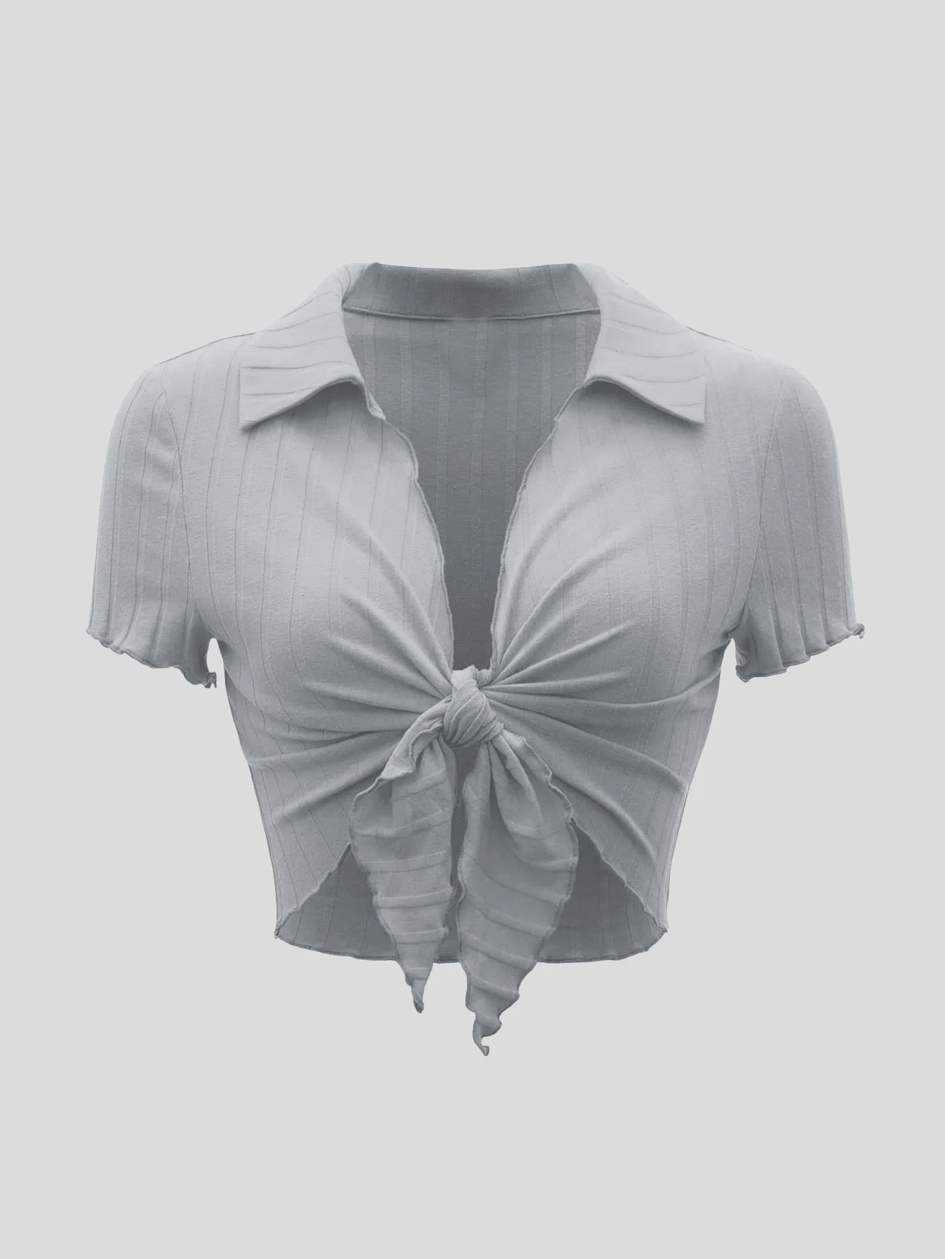 

A fashionable, versatile and trendy short-sleeved cardigan for women, paired with a set