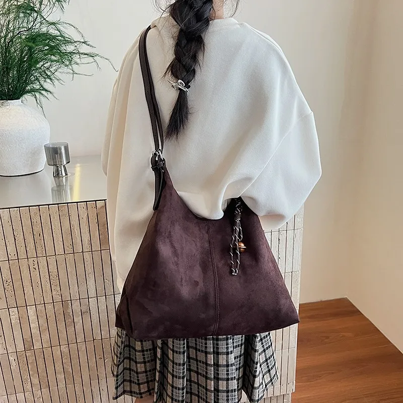 

Elegant Women’s Leather Classic Fashion Designer Shoulder Stylish Tote Bag Luxury Crossbody Handbag For Daily Modern Lifestyle