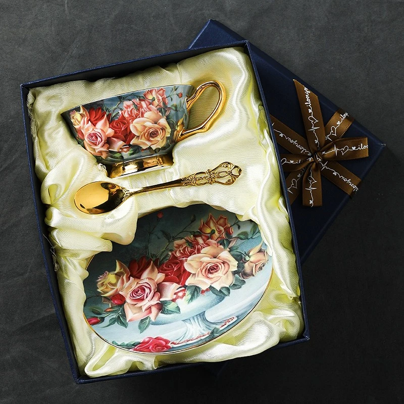 Fine Bone China Coffee Cup&Saucer Set,European Gold Porcelain Palace Tea Cup,Luxury Gift Box Afternoon Tea Set for Home Kitchen