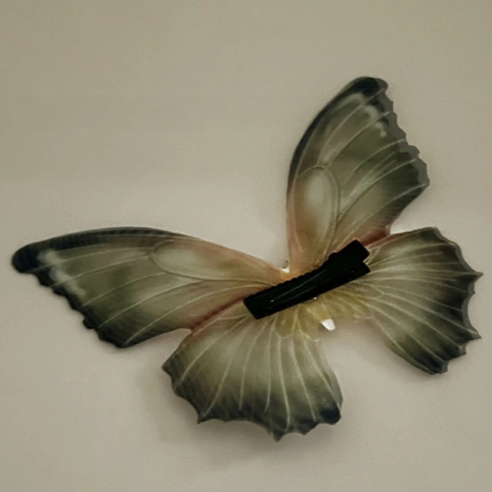 スーパーフェアリーバタフライヘアクリップ女性のための蝶カモノハシクリップファッション前髪サイドヘアピン帽子ヘアアクセサリーギフト