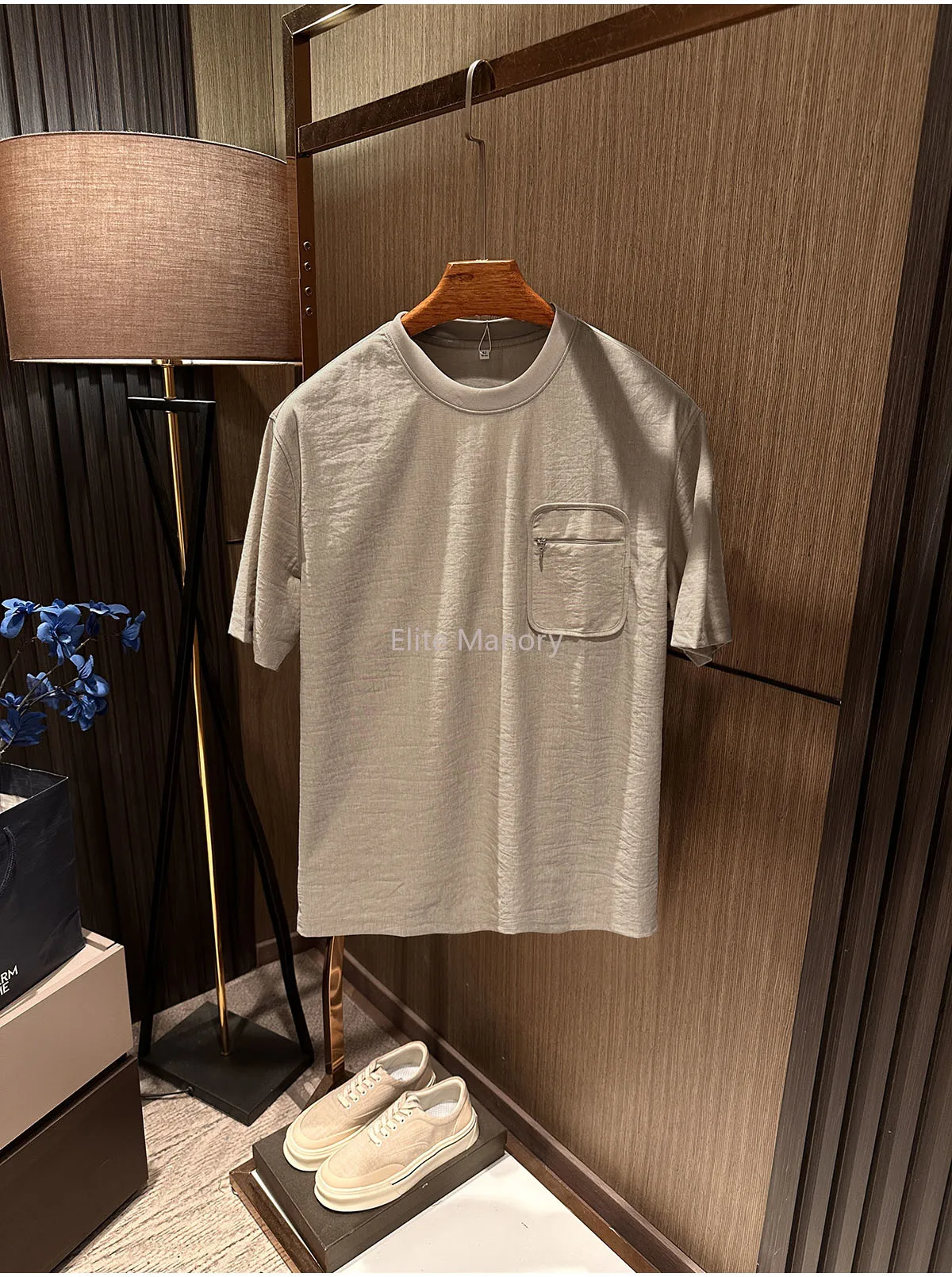 [Old money tone, simplicity above] Summer new men's light and breathable solid color versatile round neck short-sleeved T-shirt