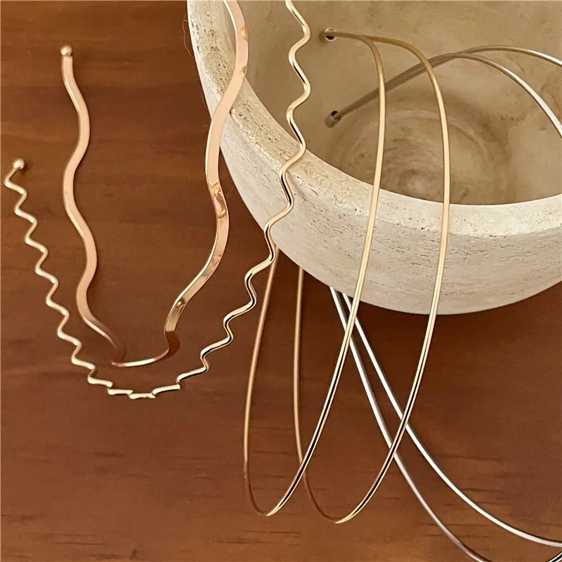 

Vintage Ultra Thin Gold Wave Hair Hoop Fashion Metal Headband Elegant Simple Hairband for Women Daily Party Hair Accessories