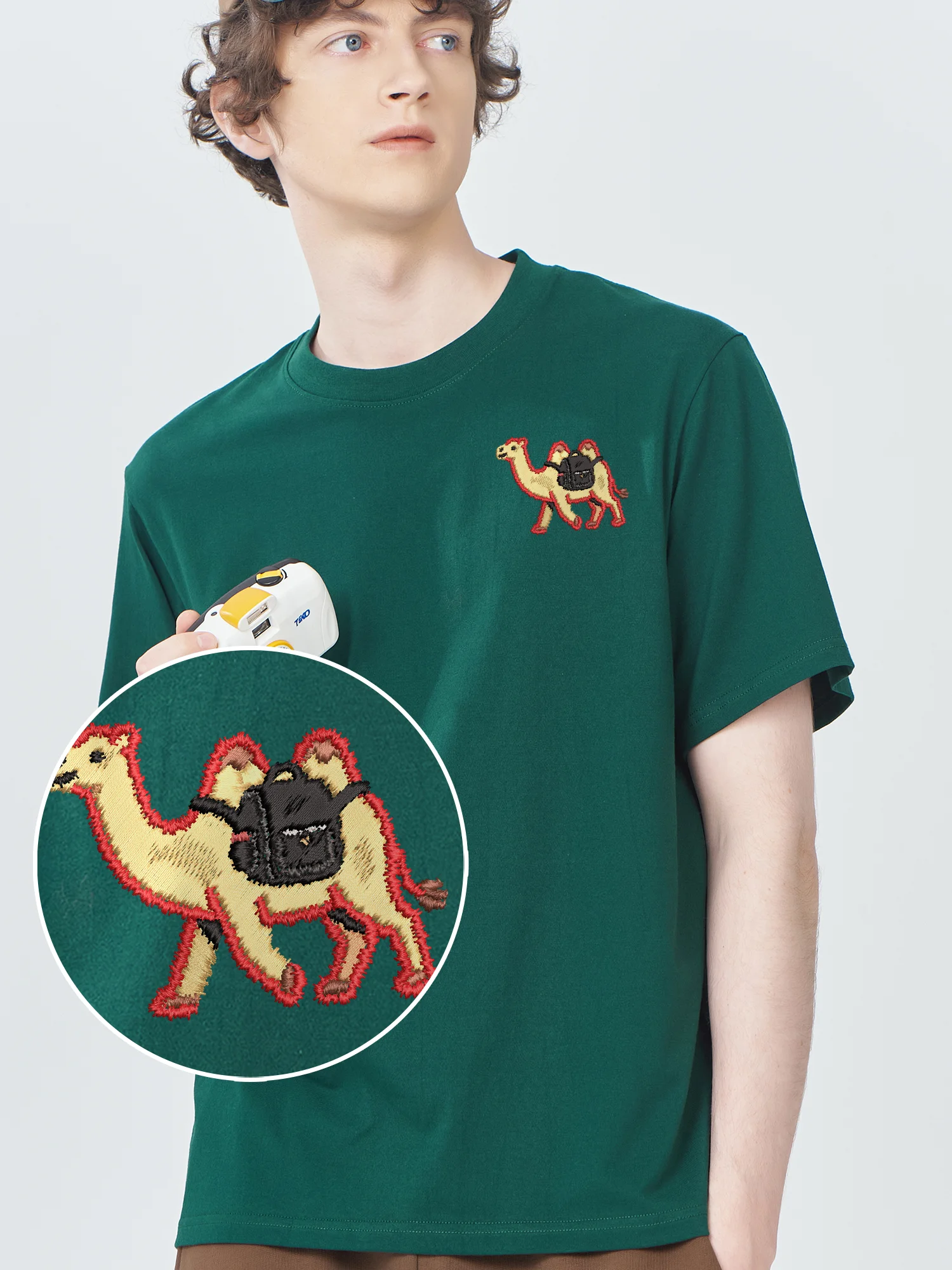 

Animals Carrying Bag Embroidered T-Shirt For Men Women Casual Funky Funny Graphic Embroidery Tshirts Latest Clothing​