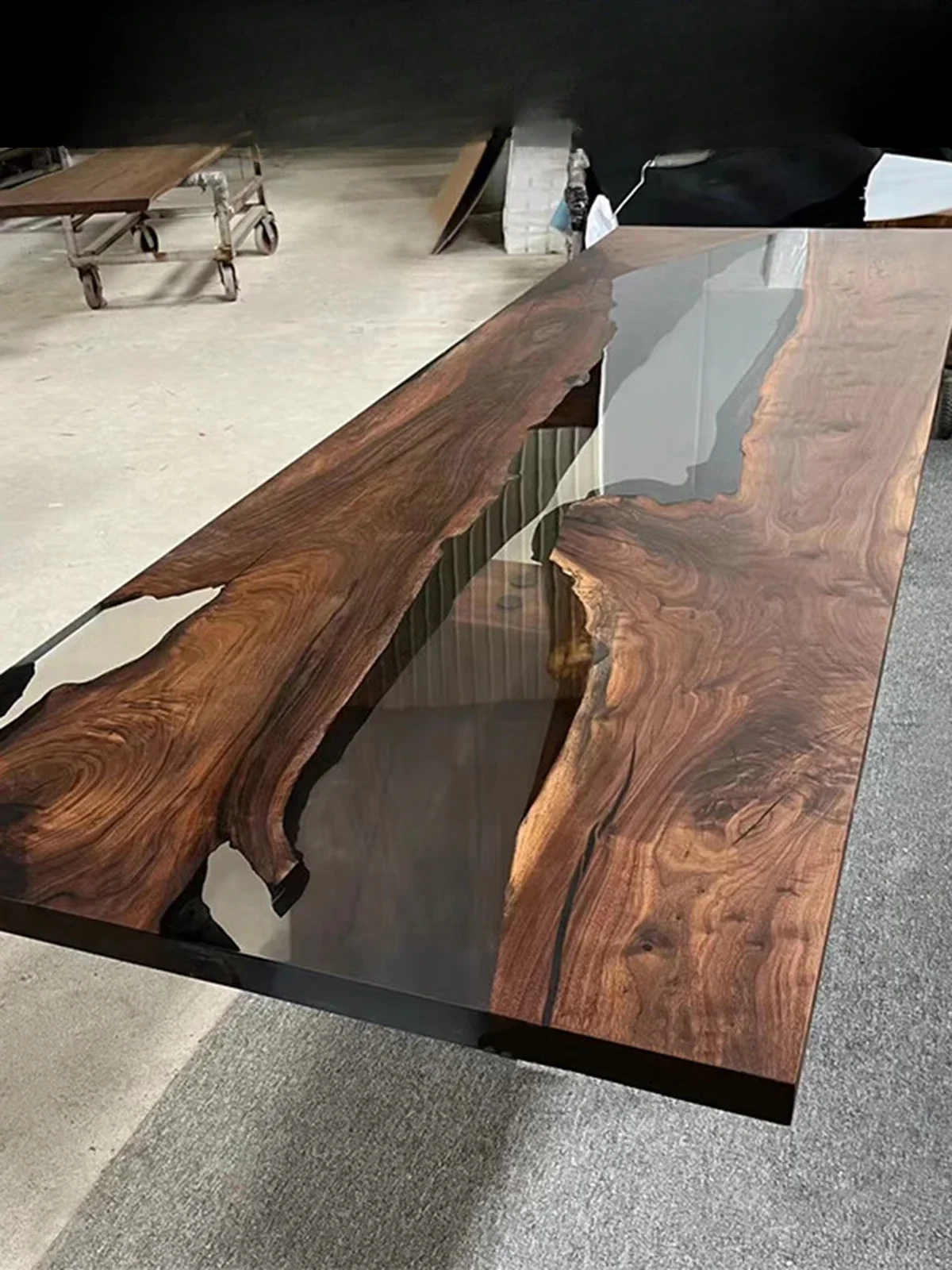 

Epoxy resin river table wave solid wood large board tea table solid wood log dining coffee whole furniture