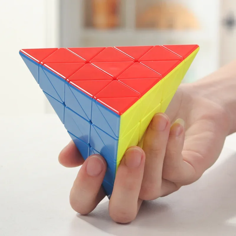 Pyramid Magic Cube Toy, Speed Cube Puzzle, Brinquedos Fidget Profissionais, Torção, Suave, Iniciantes Starter Toys, Quarto Nível