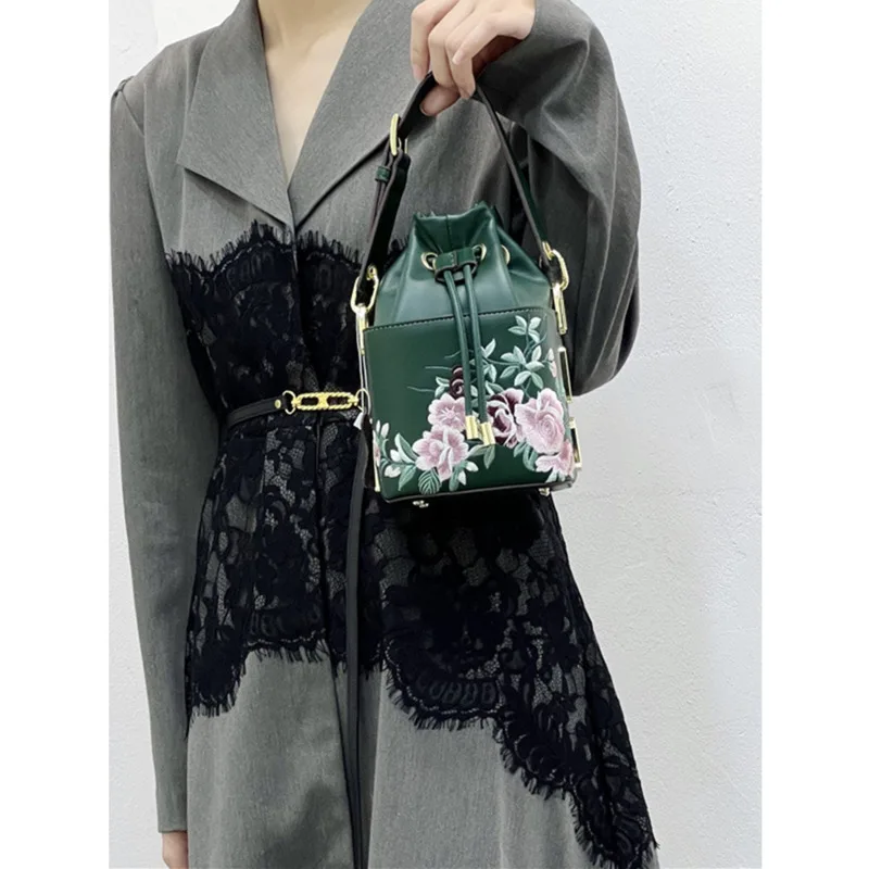 VOLASSS New Fashion Flower Leather Bucket borsa a tracolla donna stile cinese ricamo Cheongsam borse a tracolla borsa fatta a mano