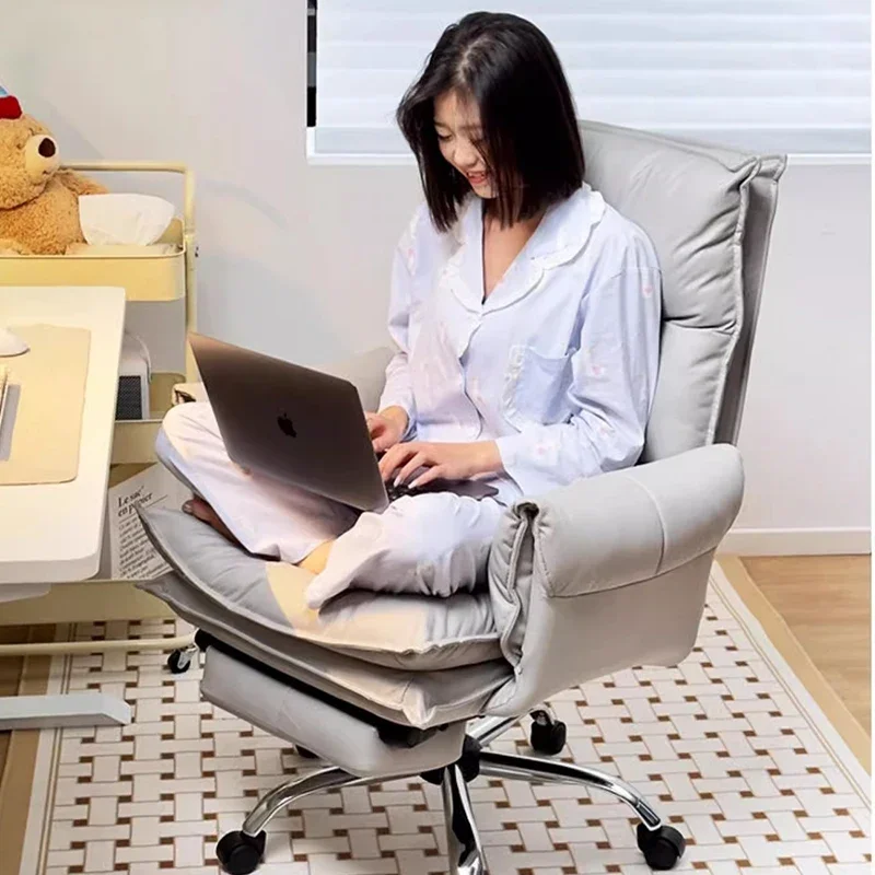 

Footrest Relaxing Office Chair Nordic Portable Wheels Reading Designer Office Chair Executive Silla Oficina office furniture