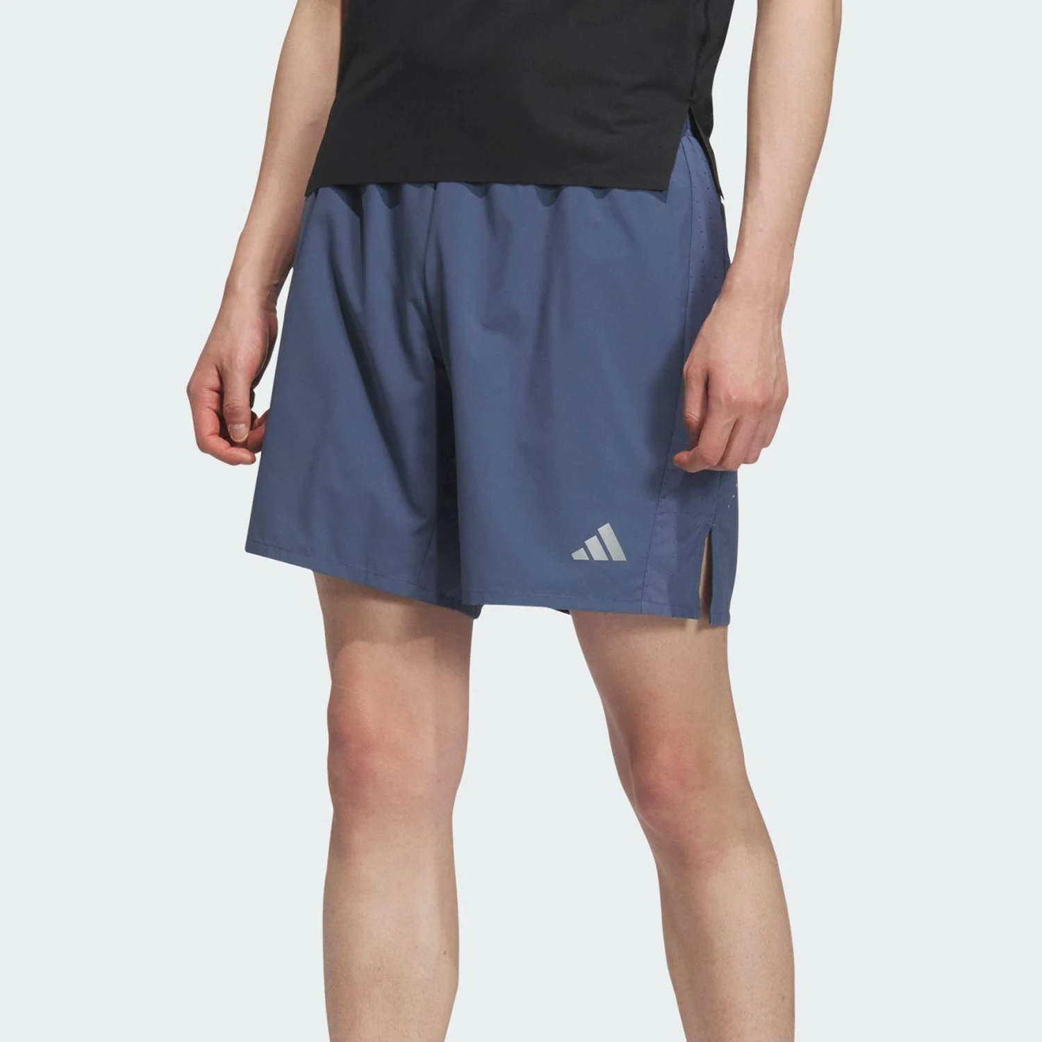 

Оригинальные мужские спортивные шорты для бега Adidas 2025 года с боковыми разрезами JZ2350