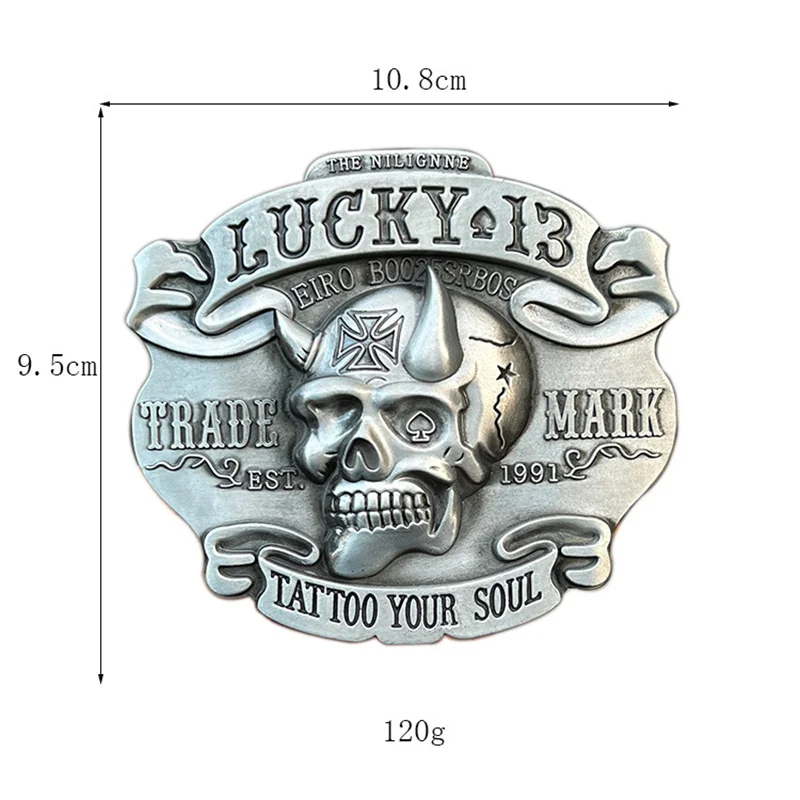 Hebilla de cinturón con calavera estilo occidental.