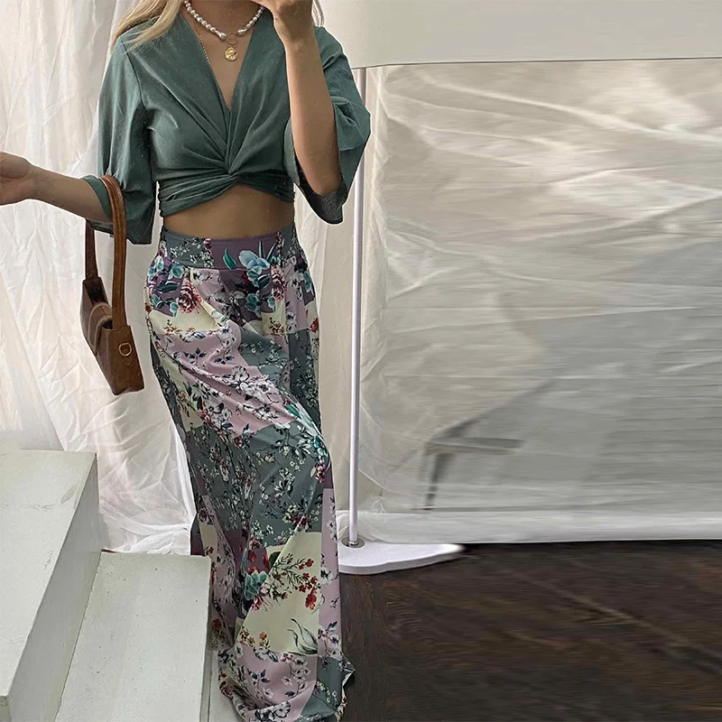 Two Piece Sets Womens Outifits Fashion Versatile Twisted Navel Top and Floral Printed Wide Leg Pants Suit for Female Summer 2024