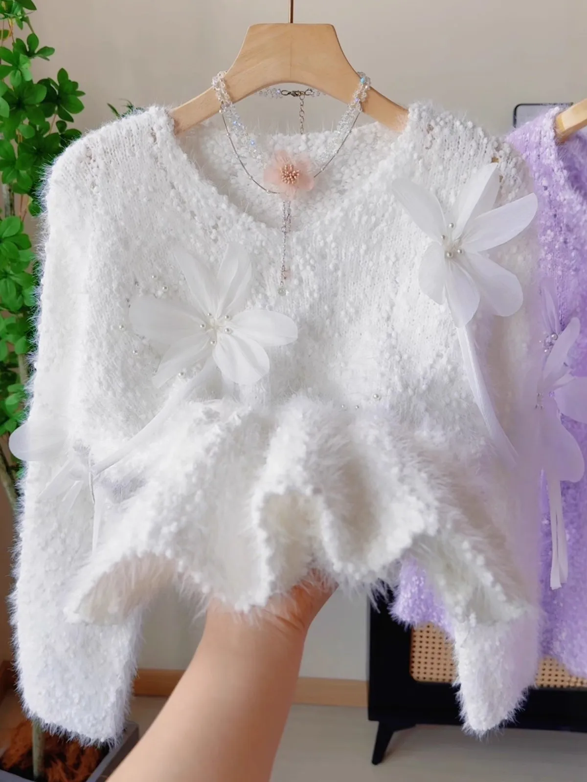 Morbido maglione di velluto viola anti-ara lupo da donna autunno inverno di grandi dimensioni grassoccio MM fiore 3D perline top lavorato a maglia