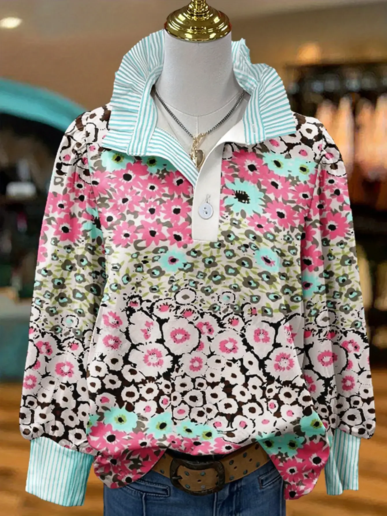  Women's top for spring, autumn, and winter, women's standing collar long sleeved shirt with delicate printed pattern of raccoon