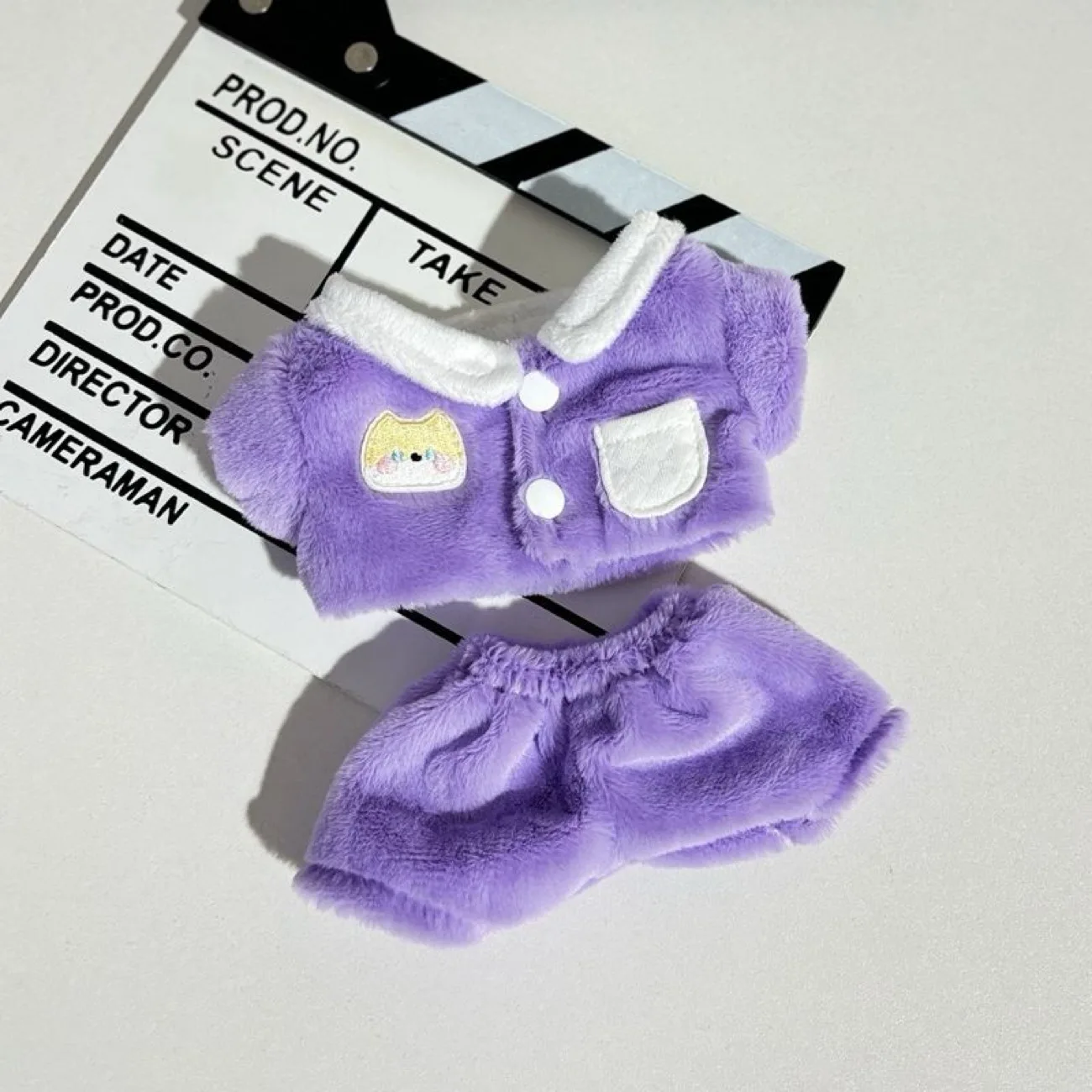 Simpatici vestiti per bambini cosplay da 20 cm Set per ragazzi e ragazze autunnali e invernali in magazzino Vestiti per bambole in cotone da 20 cm