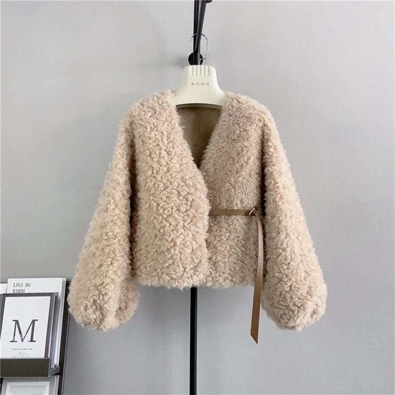 

Female Fall and Winter Pure Wool V-neck Leather Buckle Jacket Women Sheep Shearling Short Loose Coat PT4102