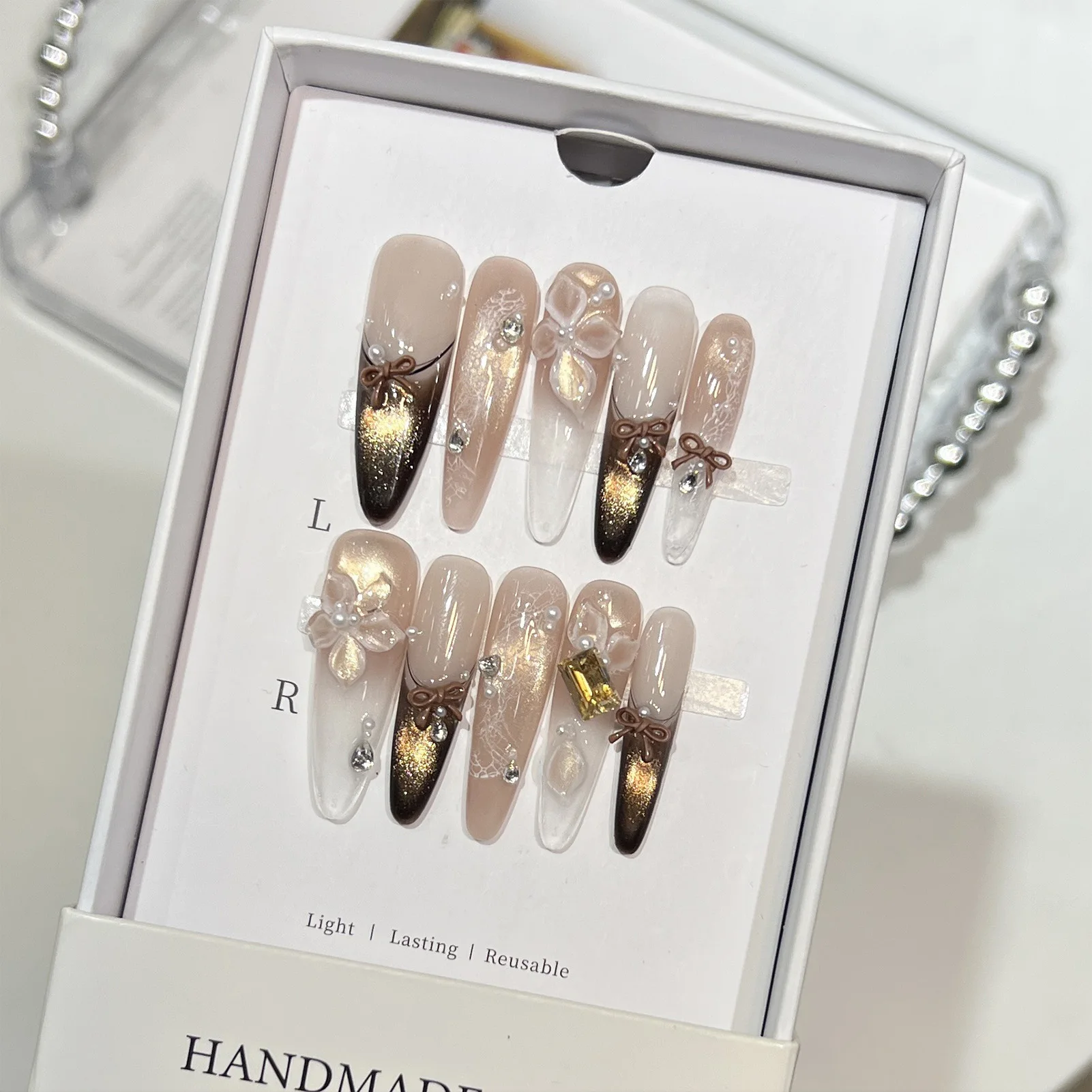 

10pcs Cat Eye Print French Nail Art Brown Handmade Flower Press on Nails with Gradient Design for Party Wedding Daily Wear