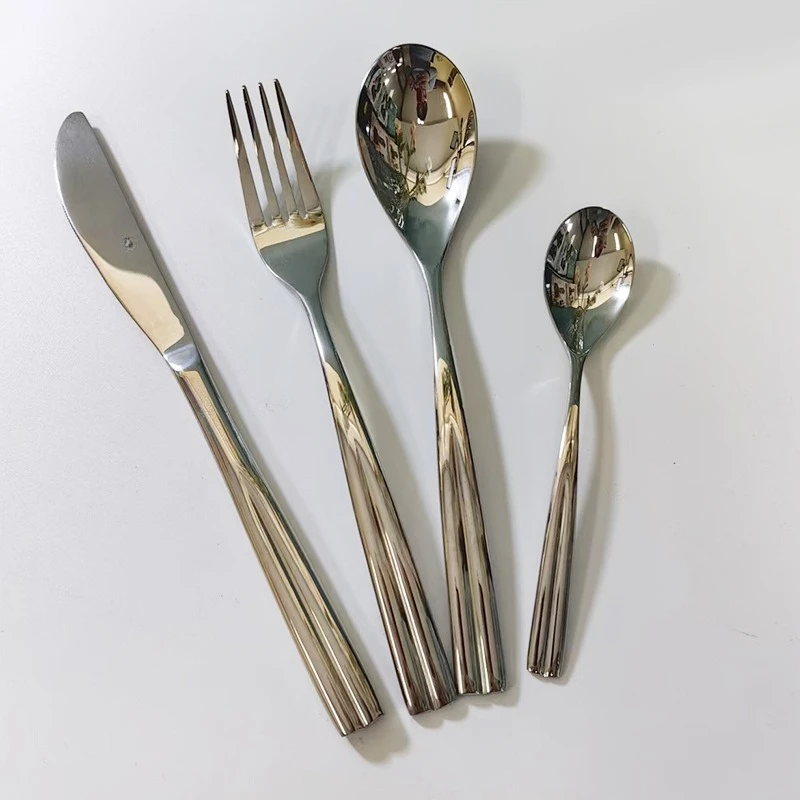 أدوات مائدة غربية من الفولاذ المقاوم للصدأ 304 طقم سكين وشوكة وملعقة أدوات مائدة