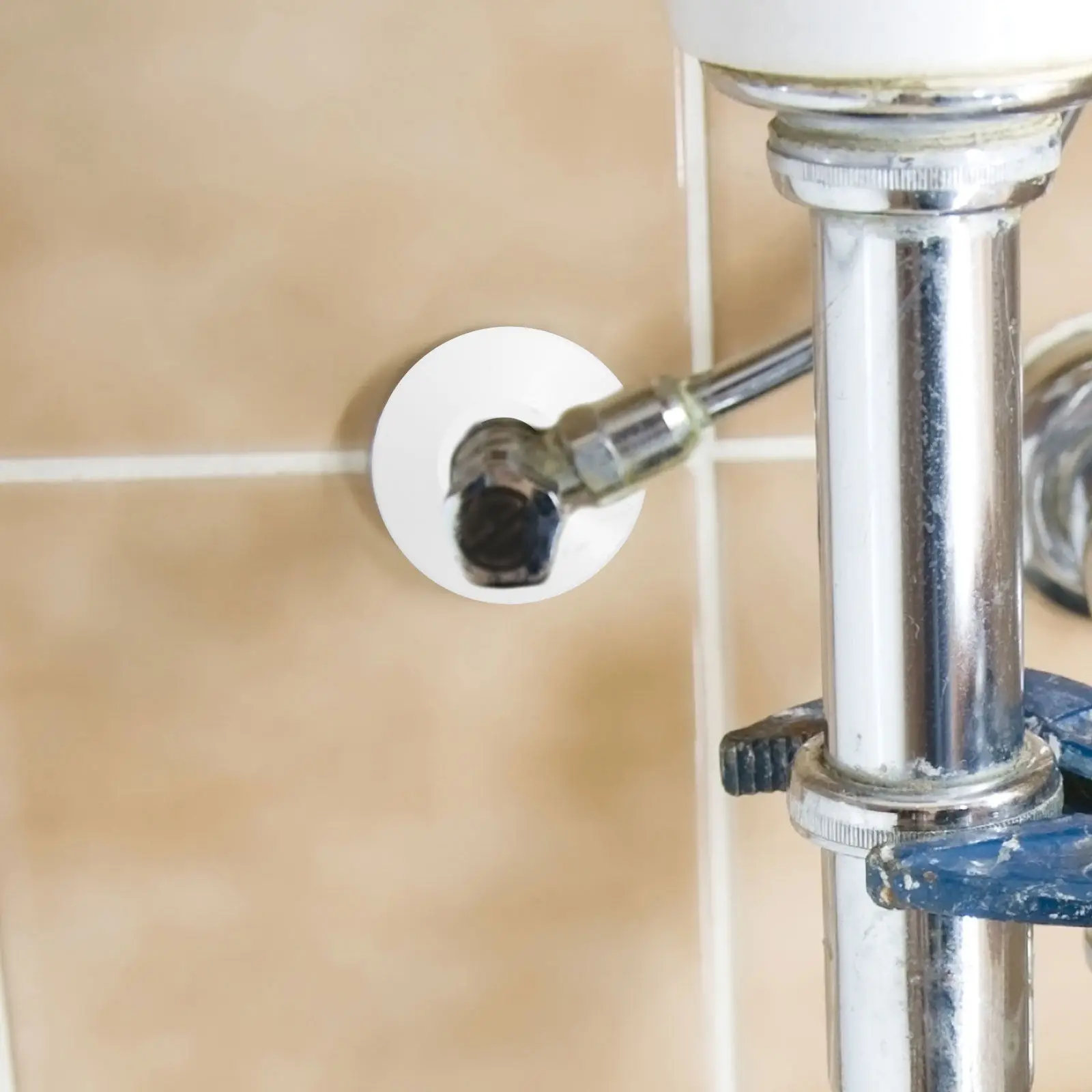 

Комплект из 10 заглушек для труб: современный дизайн, скрытие неприглядных сантехнических элементов, простая установка для слива под раковиной, в туалете или на пьедестале.