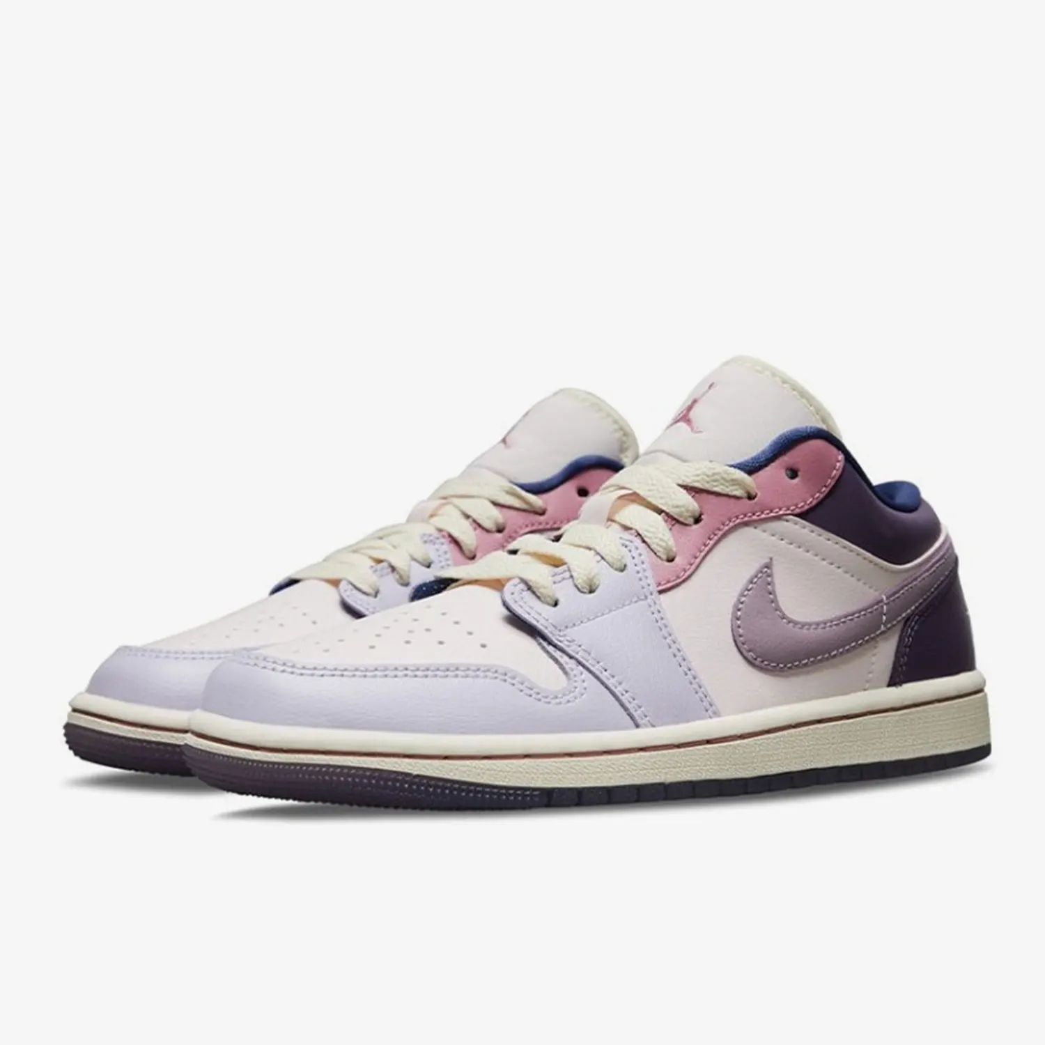 Nike Authentic AIR JORDAN 1 Women's Low-Top Casual Sneakers DZ2768-651
