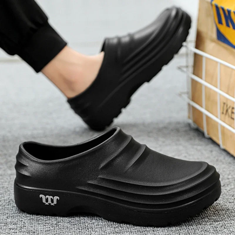 Fashion Mens Slippers Work Slippers Non Slip Waterproof Kitchen Shoes Warm Slip on Oil-proof Slipper Winter Outdoor Men Slippers